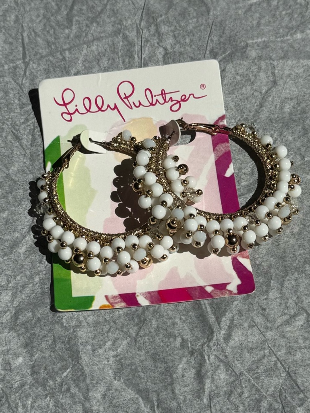 NWT Lilly Pulitzer beaded hoop earrings in resort white and gold tone